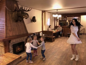 танцы в доме 4