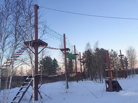 Верёвочные препятствия на высоте — отдых на природе в Тюмени